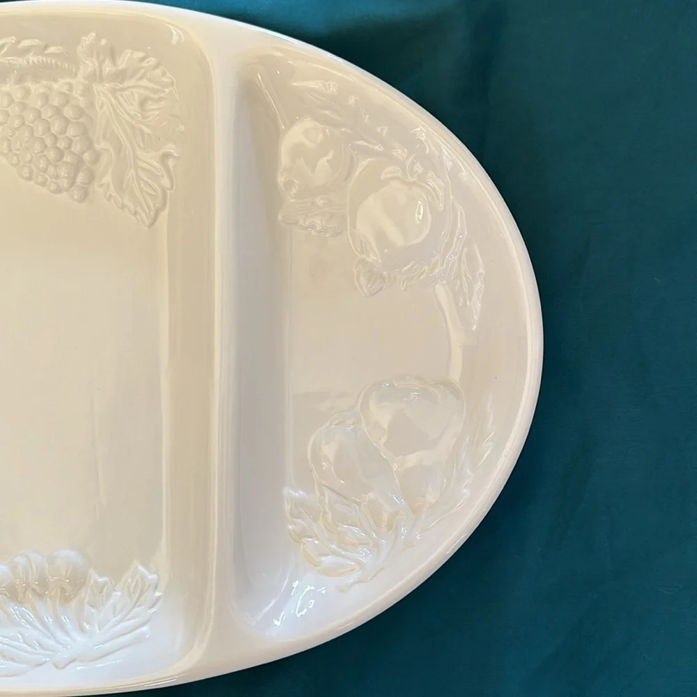 Nature cream three-segment divided serving tray